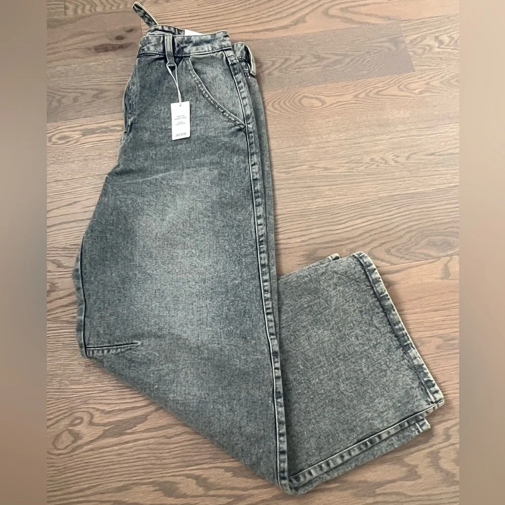 NWT Mid Rise Wide Leg Jeans with Slant Pockets - Picture 3 of 3